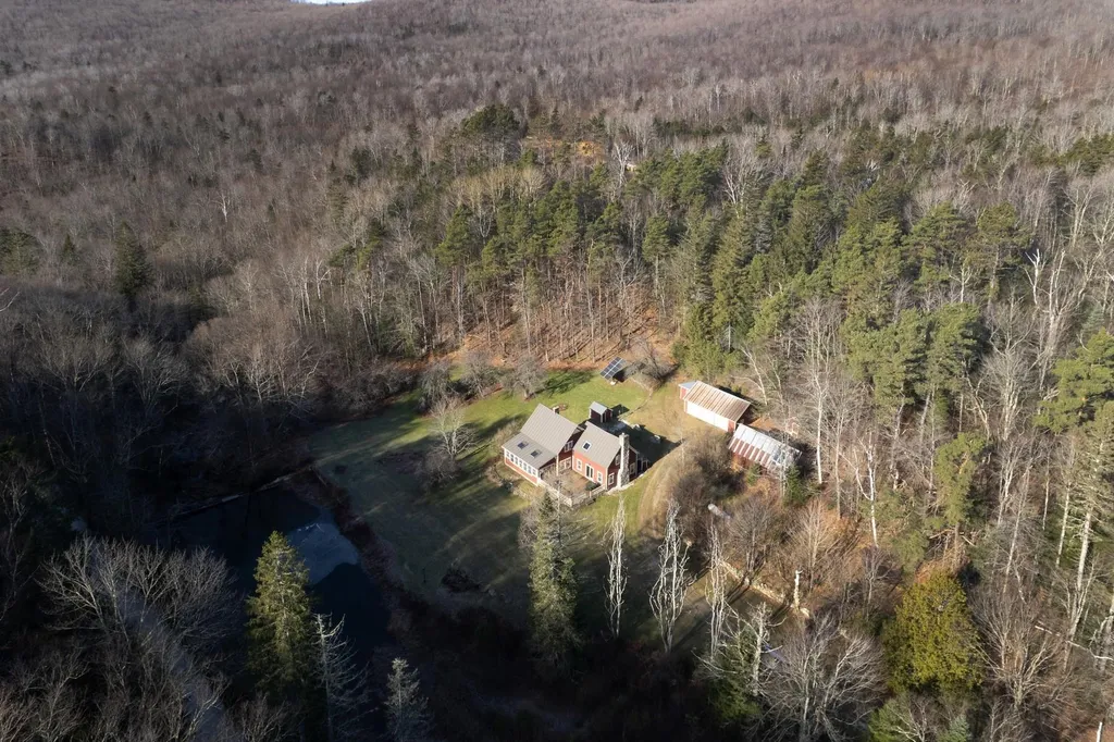 4396 Wheelerville Road Mendon VT 05701