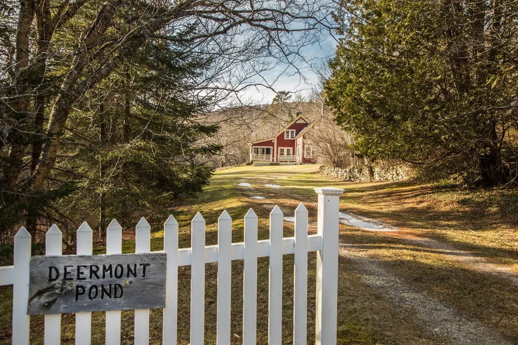 4396 Wheelerville Road Mendon VT 05701