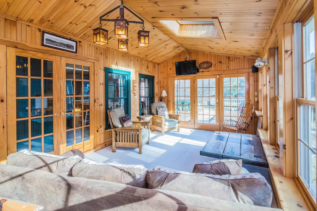 4396 Wheelerville Road Mendon VT 05701