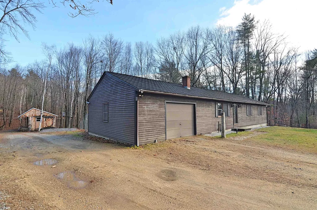 11 Sarah Lane Northfield NH 03276