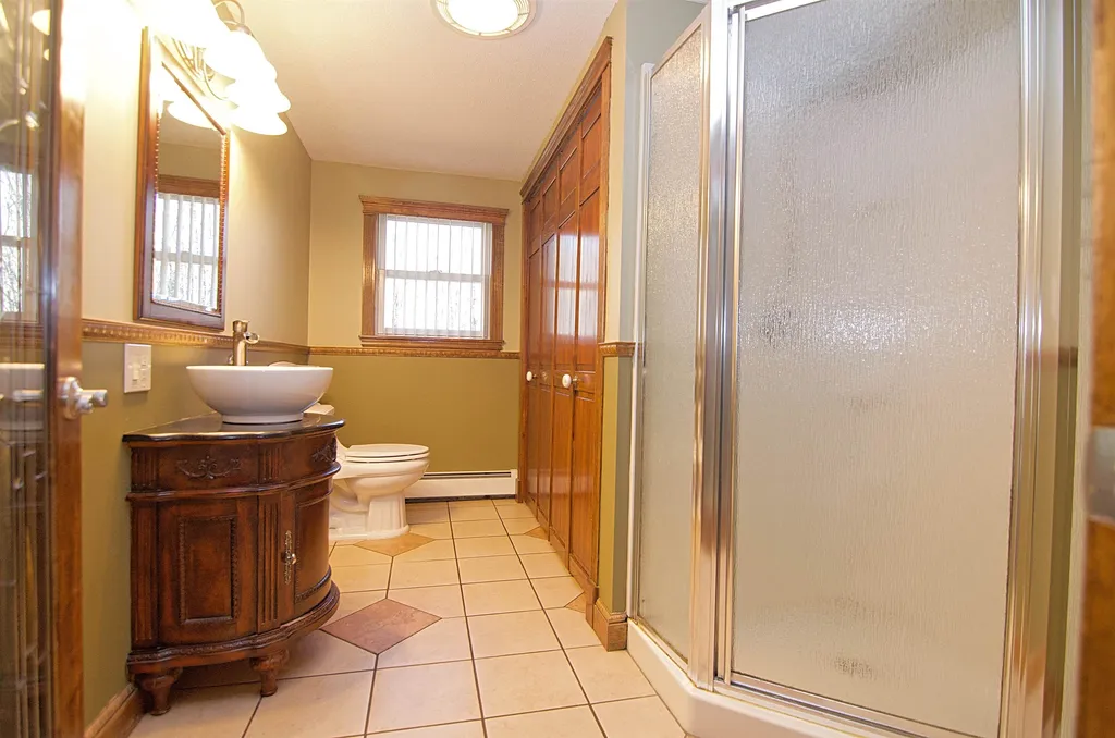 11 Sarah Lane Northfield NH 03276