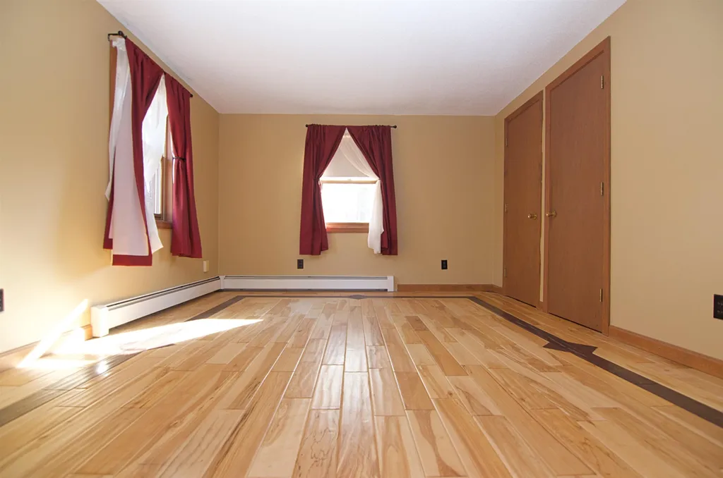 11 Sarah Lane Northfield NH 03276