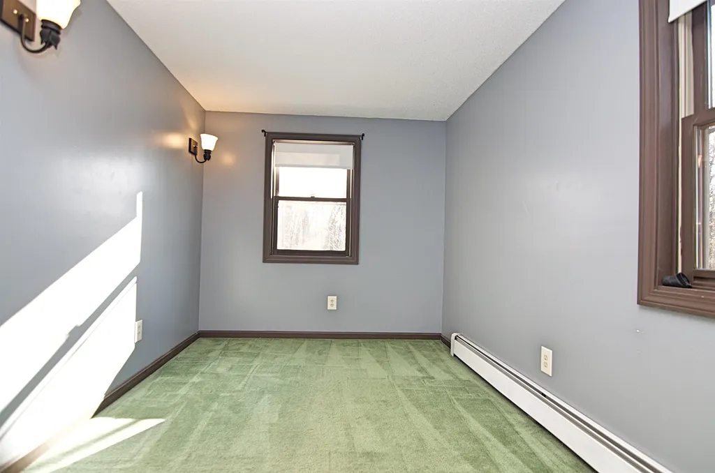 11 Sarah Lane Northfield NH 03276