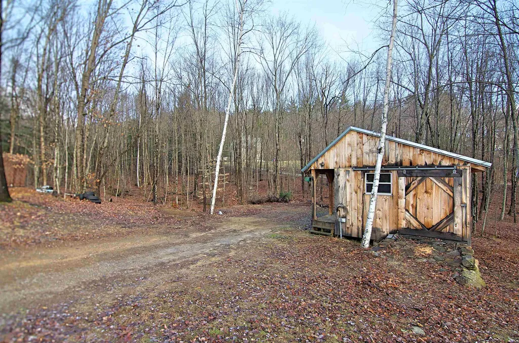 11 Sarah Lane Northfield NH 03276
