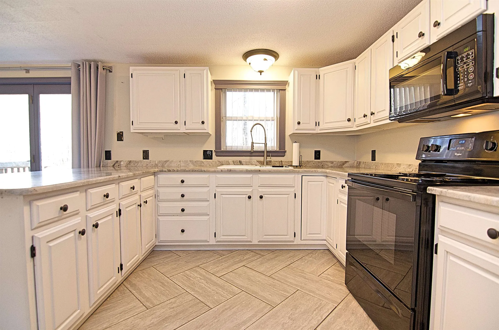 11 Sarah Lane Northfield NH 03276