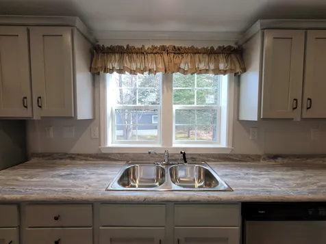 17 South Emperor Drive Concord NH 03303