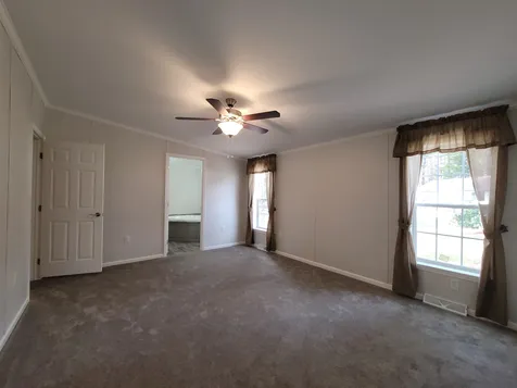 17 South Emperor Drive Concord NH 03303