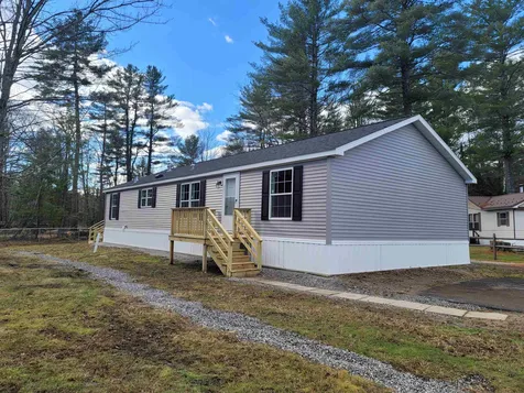 17 South Emperor Drive Concord NH 03303