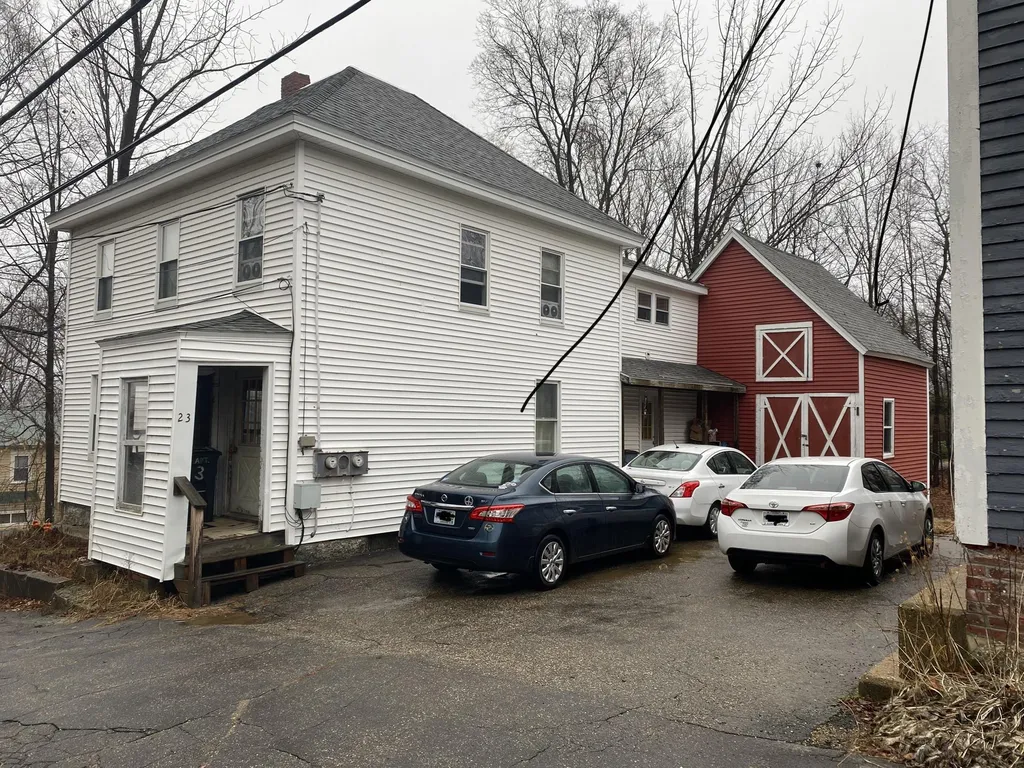 23 Appleton Street Laconia NH 03246