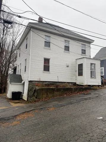 23 Appleton Street Laconia NH 03246
