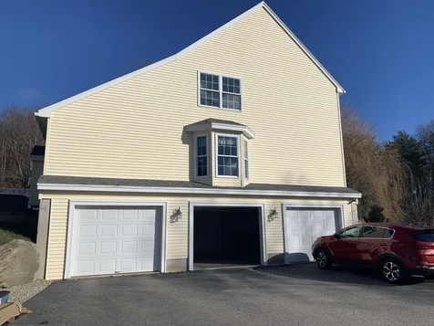 5 Clark Road East Kingston NH 03827