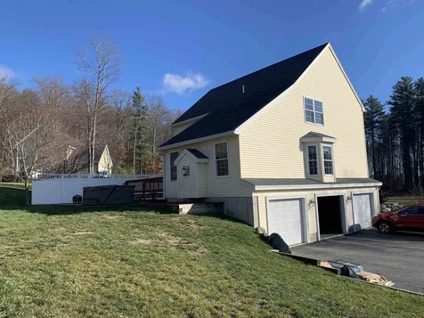 5 Clark Road East Kingston NH 03827