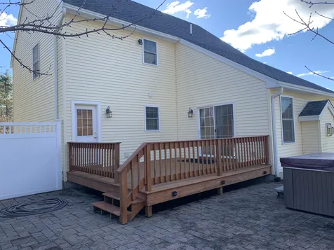 5 Clark Road East Kingston NH 03827
