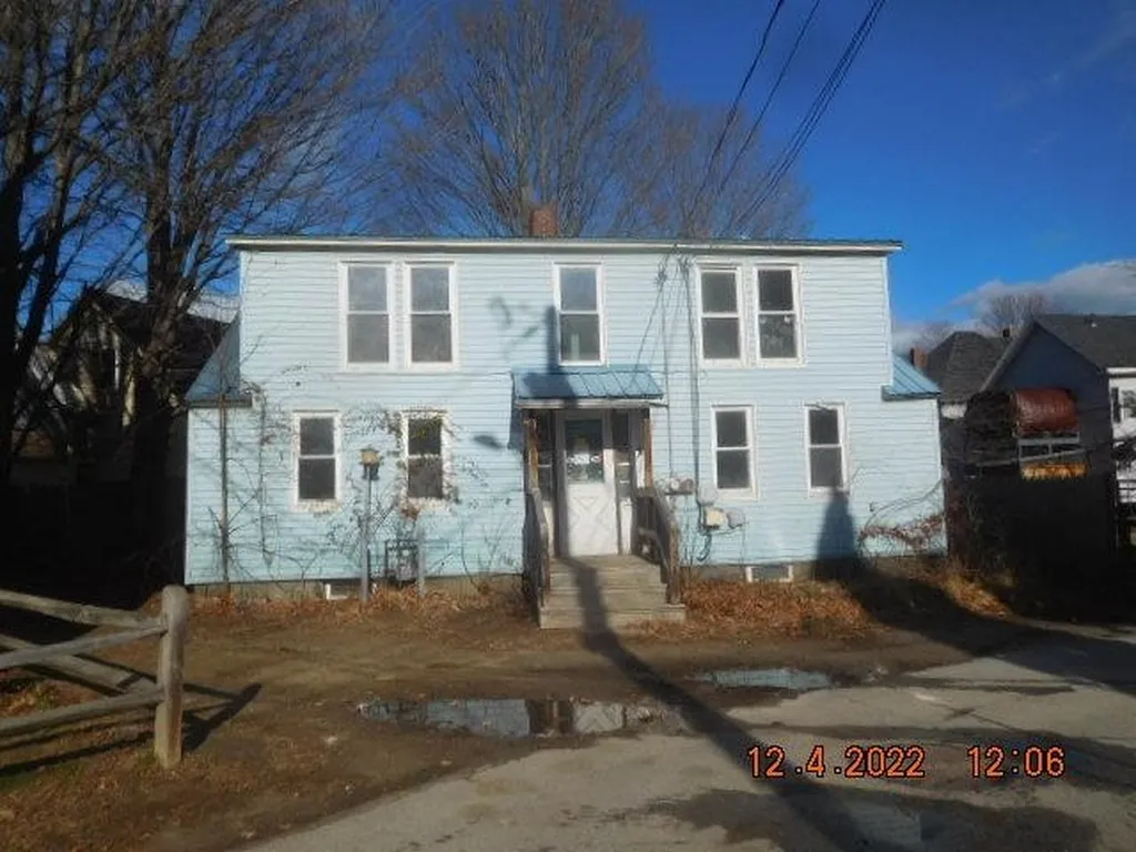 22 Cleveland Place Laconia NH 03246