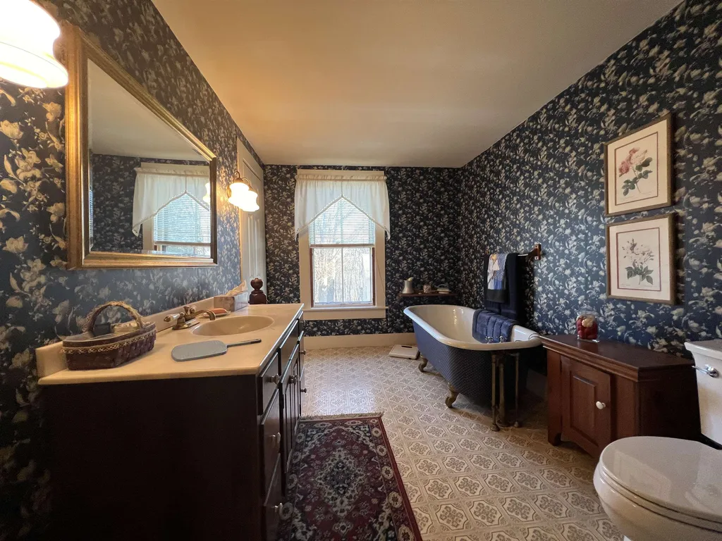 28 Tutherly Avenue Claremont NH 03743
