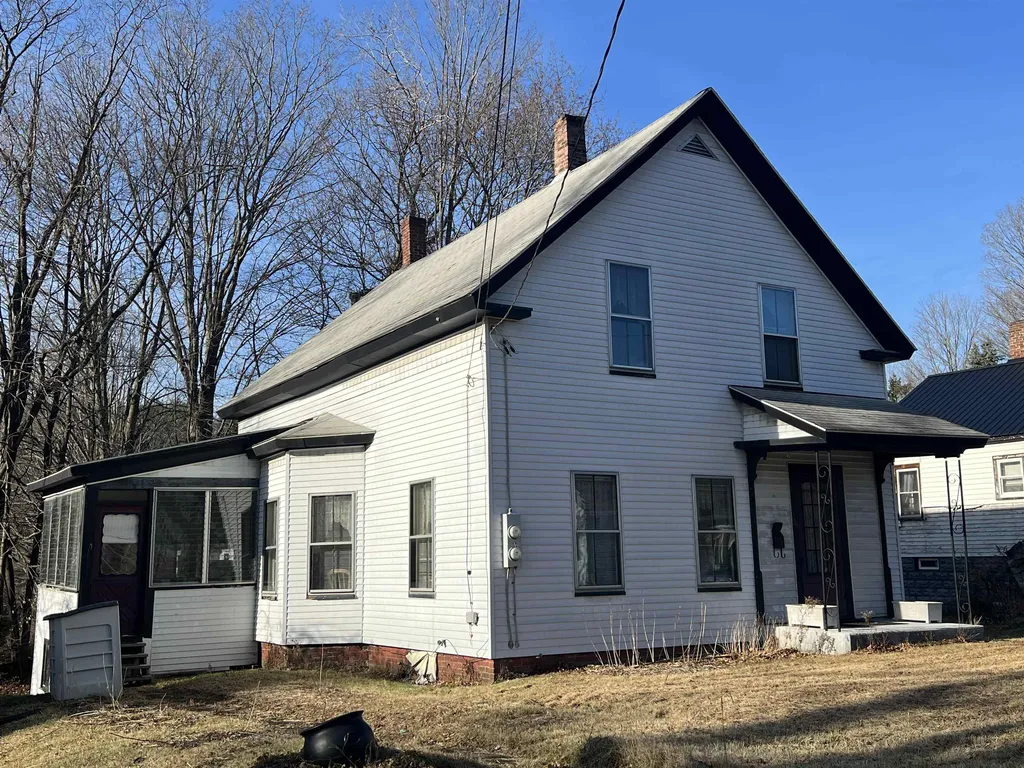 28 Tutherly Avenue Claremont NH 03743