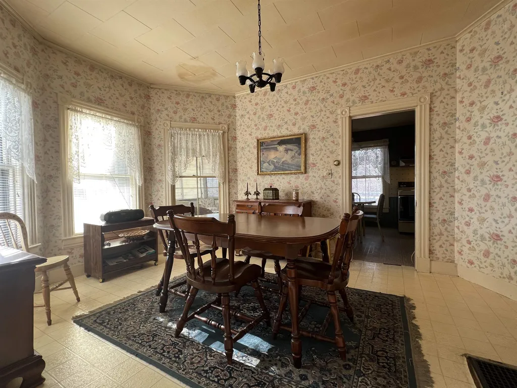 28 Tutherly Avenue Claremont NH 03743