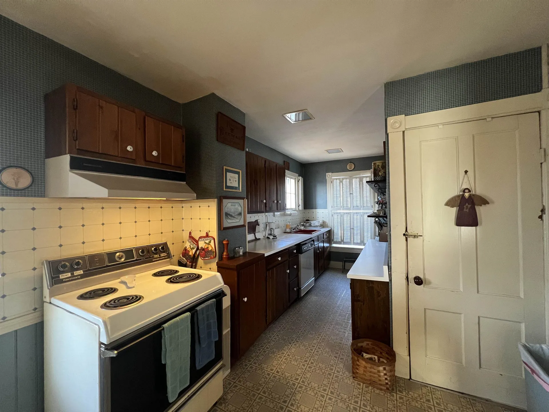 28 Tutherly Avenue Claremont NH 03743