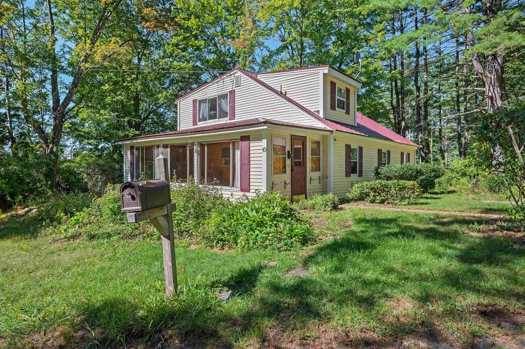 10 Mudgett Avenue Meredith NH 03253