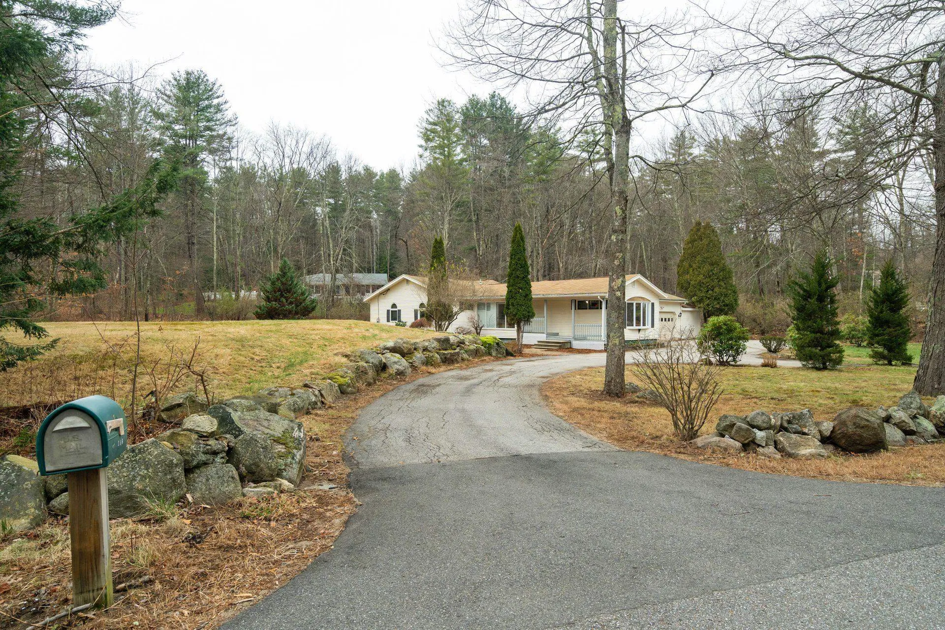 136 Wallace Road Bedford NH 03110