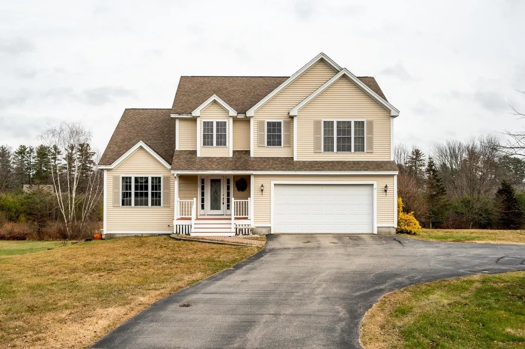 19 Winslow Drive Somersworth NH 03878