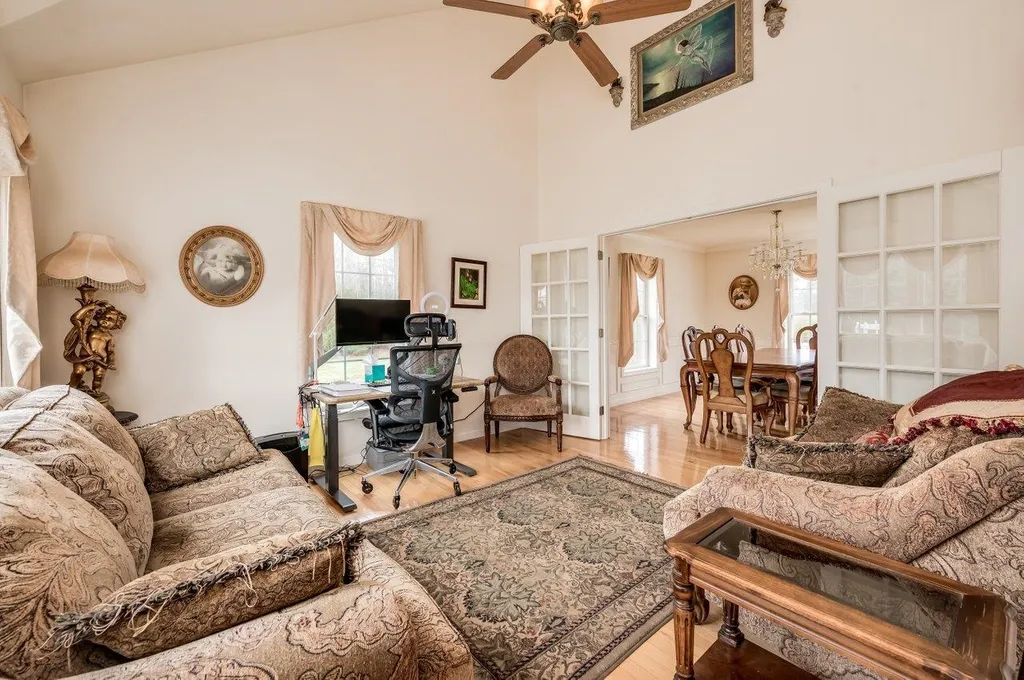 19 Winslow Drive Somersworth NH 03878
