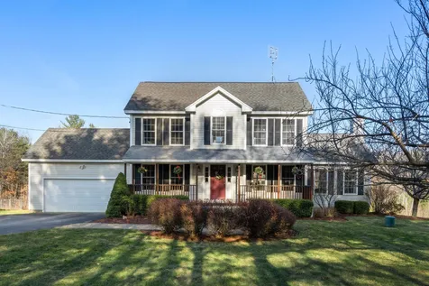 58 Ridge Road Nashua NH 03062