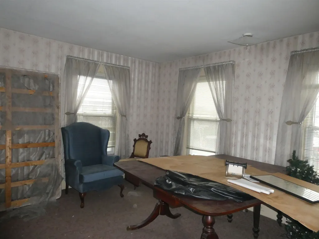 192 Mammoth Road Manchester NH 03103