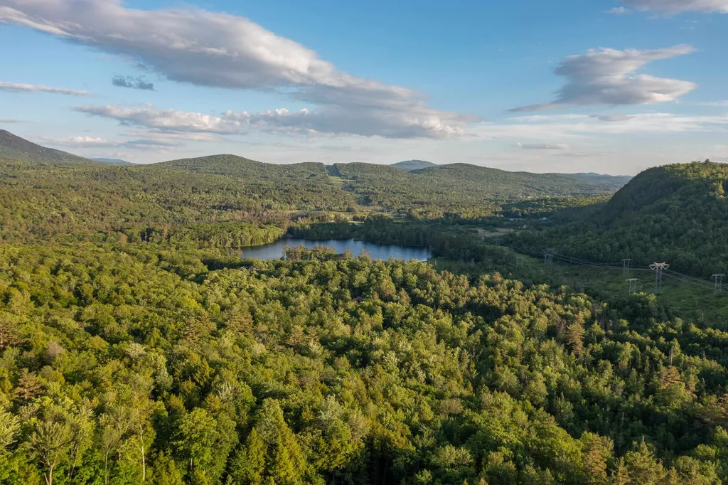 Hilltop View Drive Haverhill NH 03774