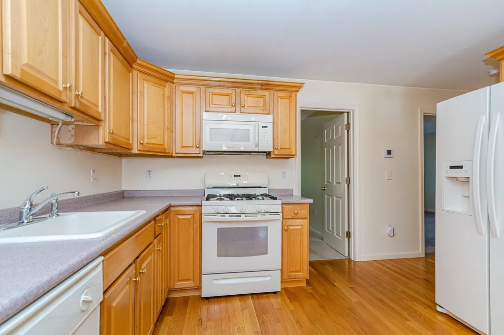 48 Pleasant Street Windham NH 03087