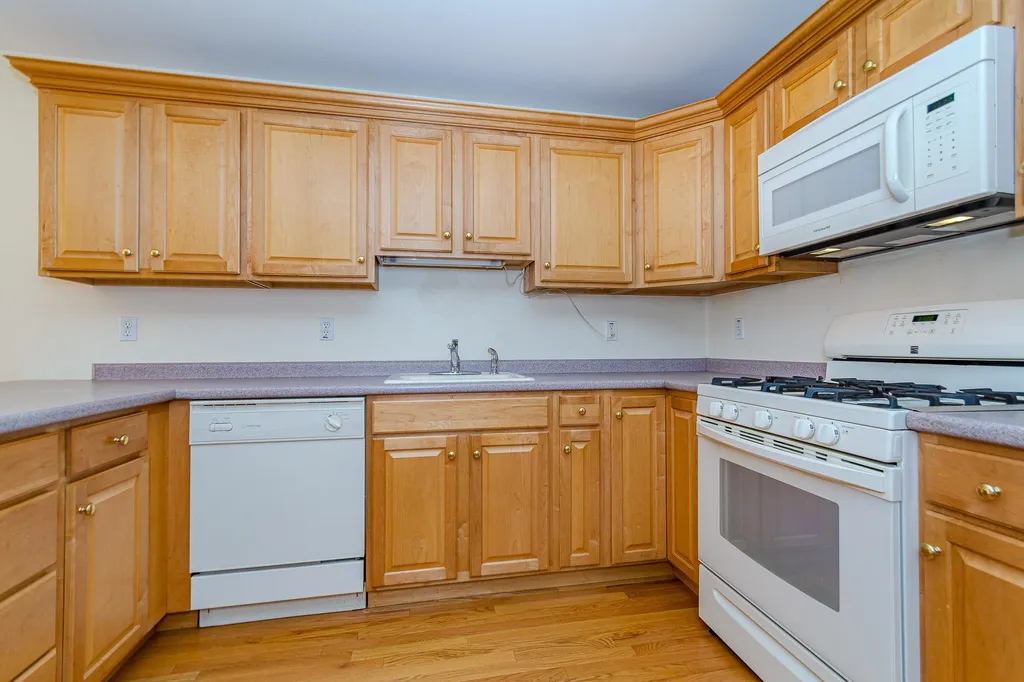 48 Pleasant Street Windham NH 03087