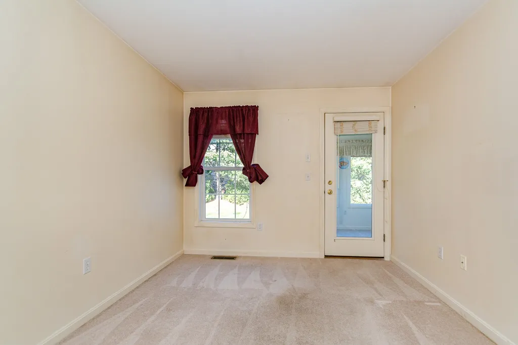 48 Pleasant Street Windham NH 03087