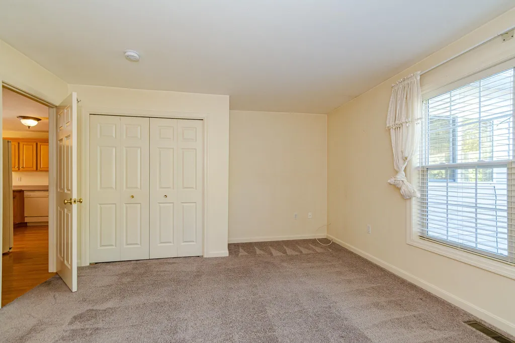 48 Pleasant Street Windham NH 03087