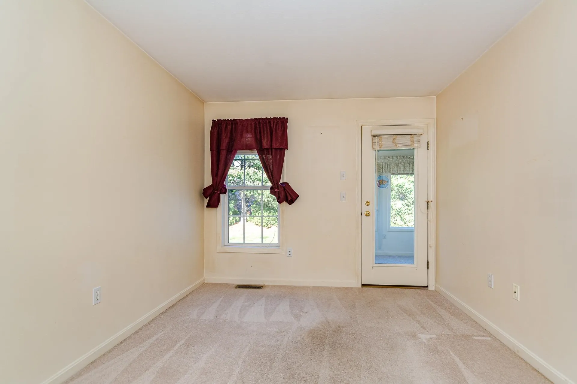 48 Pleasant Street Windham NH 03087