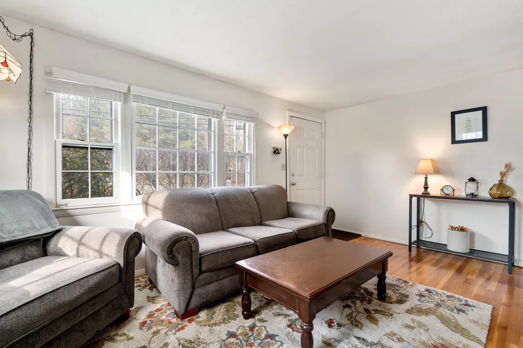 504 Broad Street Nashua NH 03063