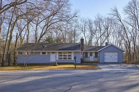 1283 Smyth Road Hooksett NH 03106