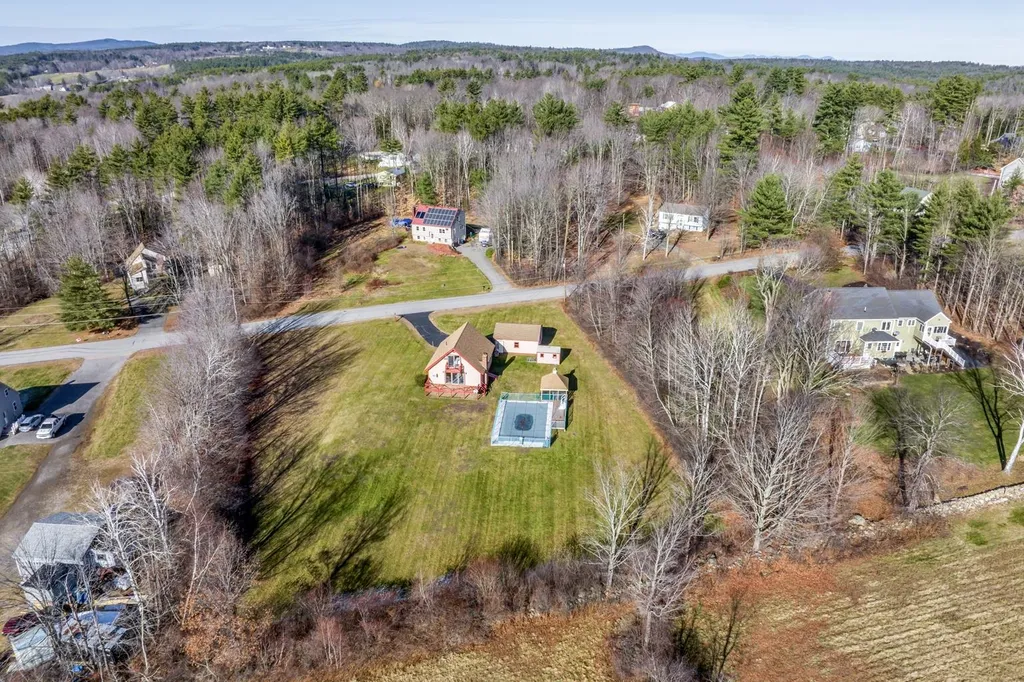 53 Vista Heights Tilton NH 03276