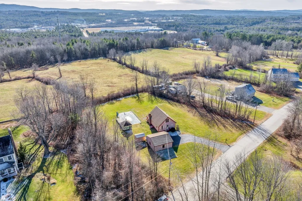 53 Vista Heights Tilton NH 03276