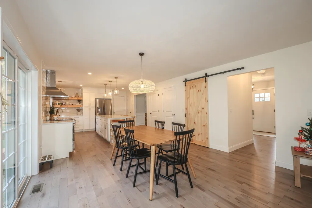 80 Juniper Circle Auburn NH 03032