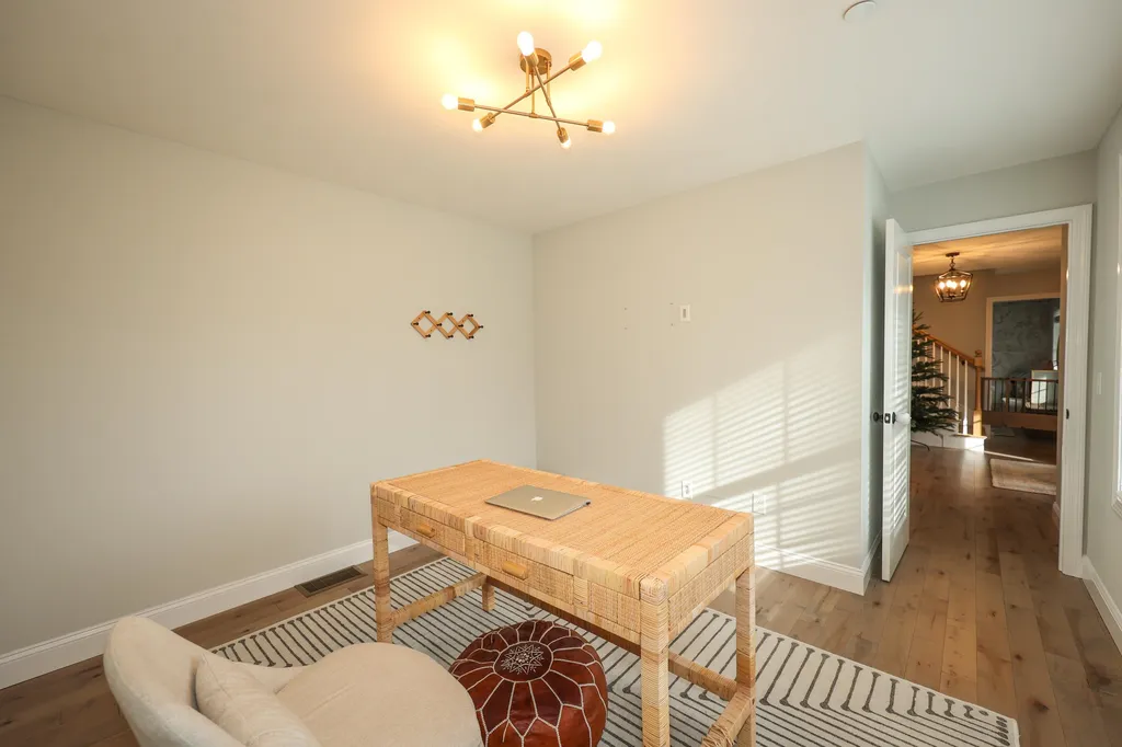 80 Juniper Circle Auburn NH 03032