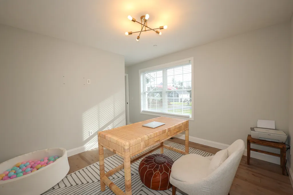 80 Juniper Circle Auburn NH 03032