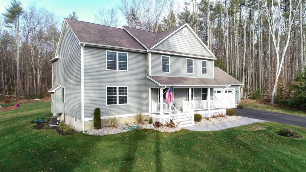 80 Juniper Circle Auburn NH 03032