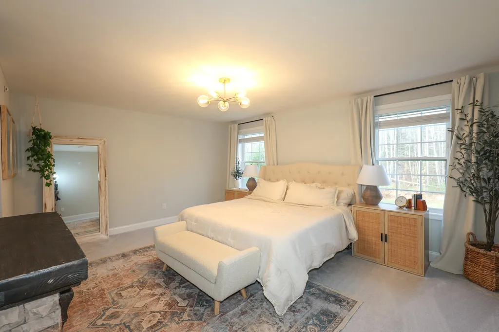80 Juniper Circle Auburn NH 03032