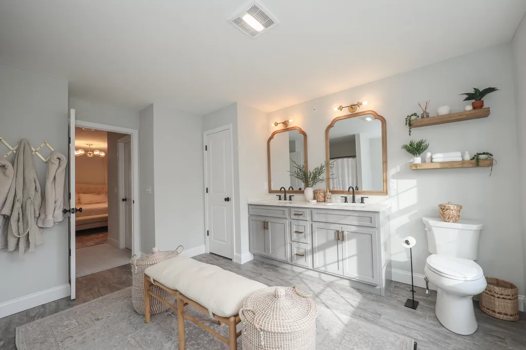 80 Juniper Circle Auburn NH 03032