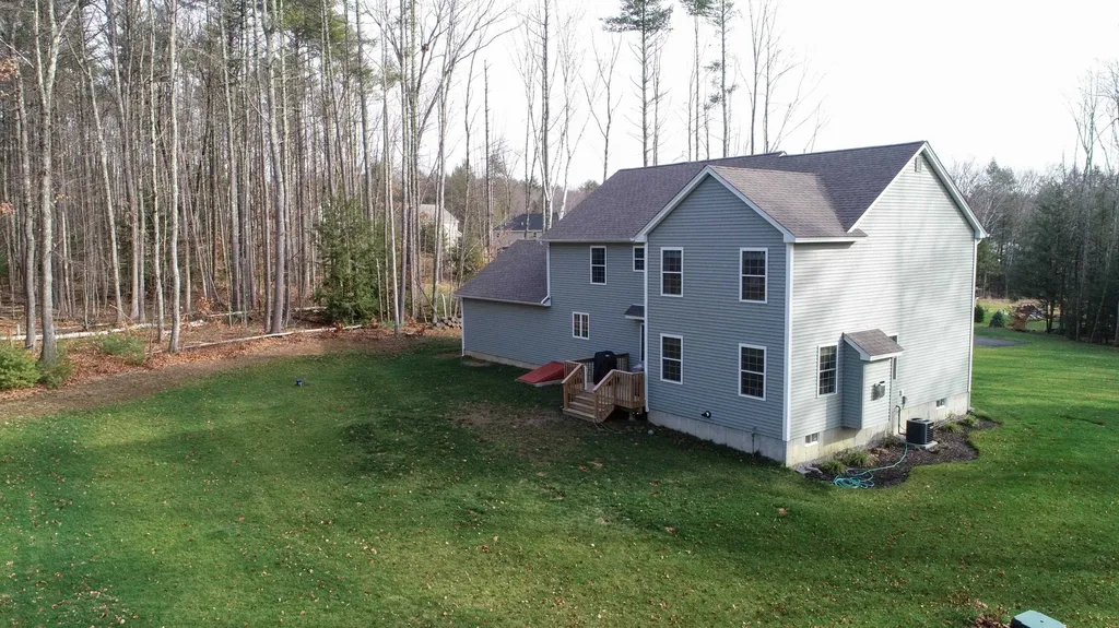 80 Juniper Circle Auburn NH 03032