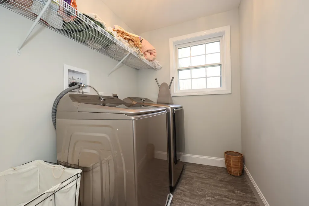 80 Juniper Circle Auburn NH 03032