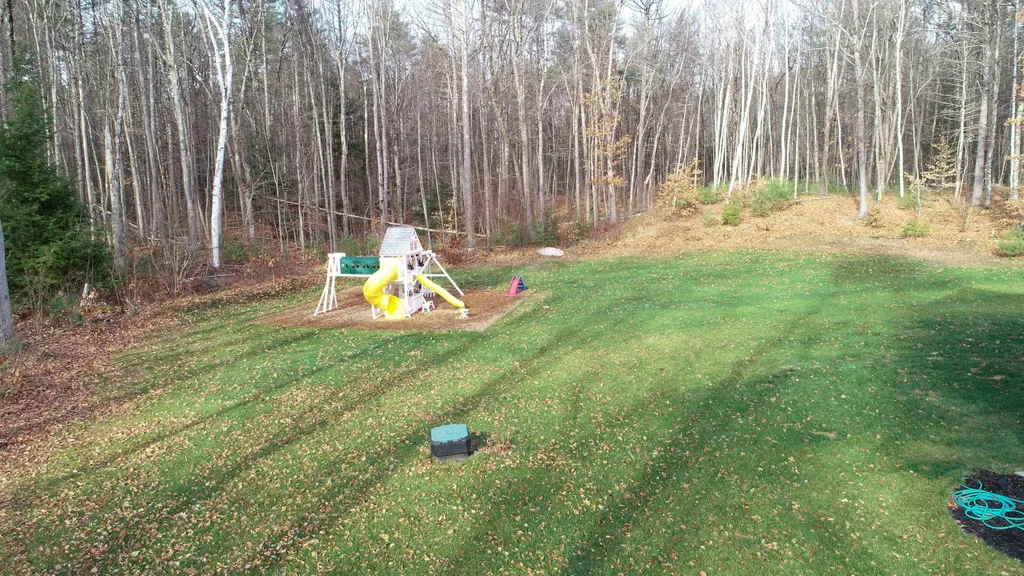 80 Juniper Circle Auburn NH 03032