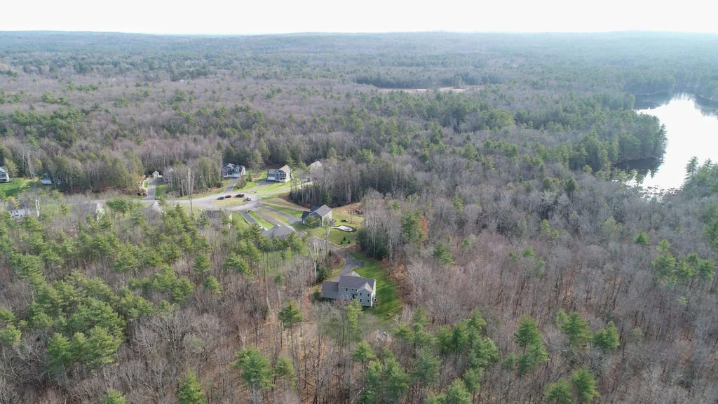 80 Juniper Circle Auburn NH 03032