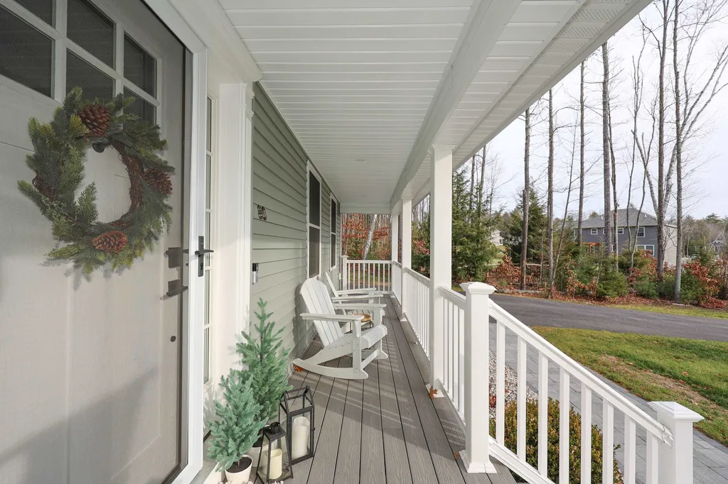 80 Juniper Circle Auburn NH 03032