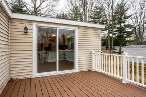 7 North Cranberry Lane Rochester NH 03867